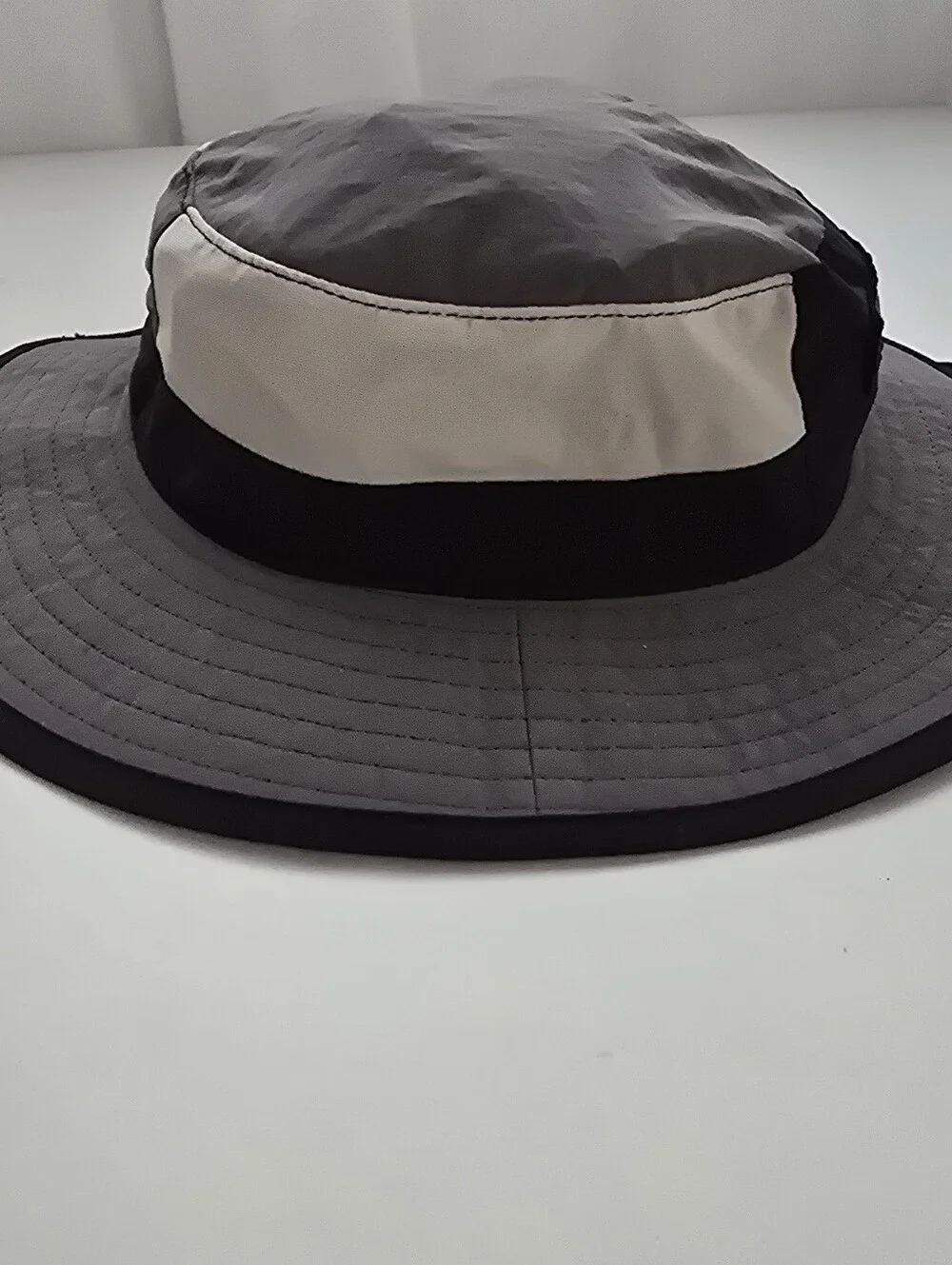 Columbia Kids Bora Bora II Booney Hat L/XL Omni-Shade UPF 50 Hiking Gray